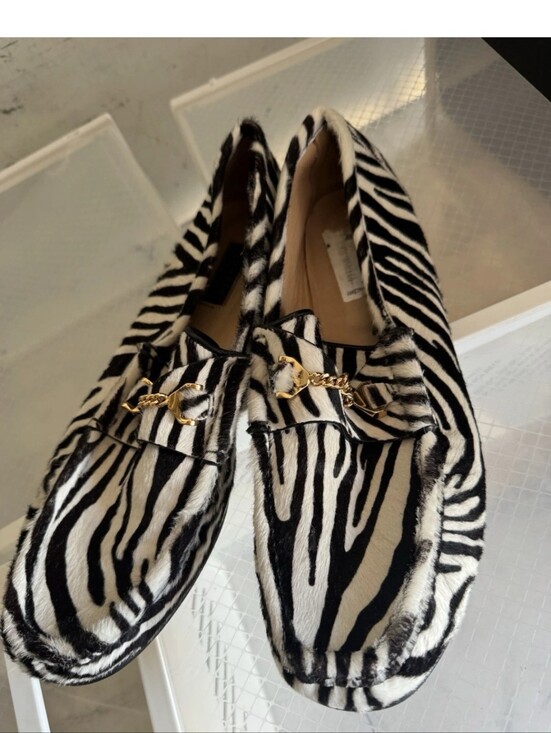 hyusto Other - Men Zebra Print Hair Loafers with Gold Chain Accent
